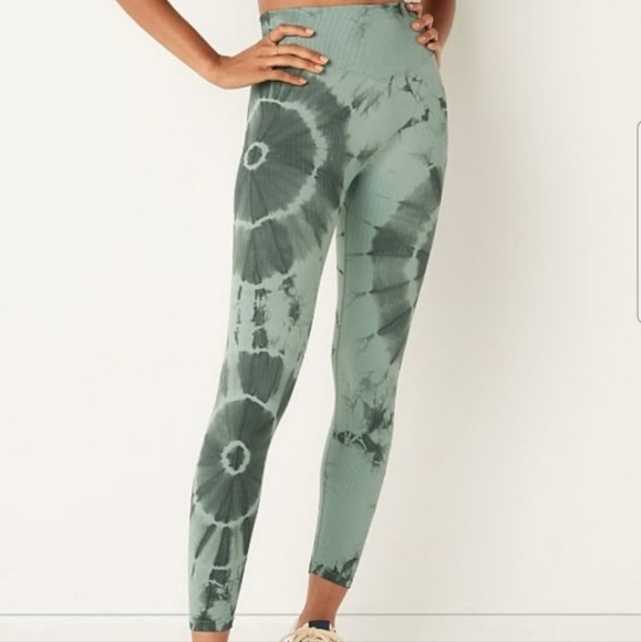 PINK Victoria's Secret Pants - Victoria's Secret Pink Sea Salt 2 Peace Seamless Work Out Set